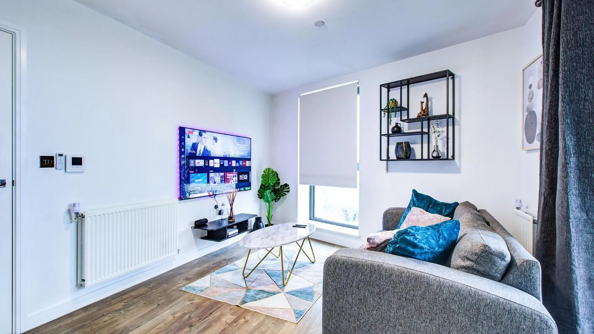 Luxee Apartment By Excel location
